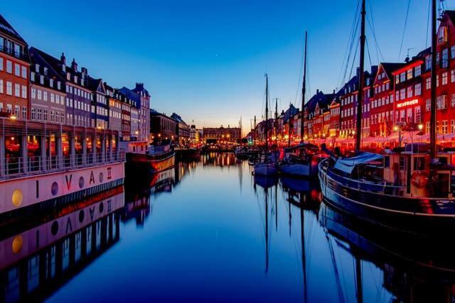 Apartment - Steps From Tivoli & Nyhavn Copenhagen